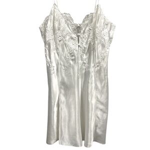 Private Luxuries White Embroidered Slip Night Dress Spaghetti Strap Womens M
